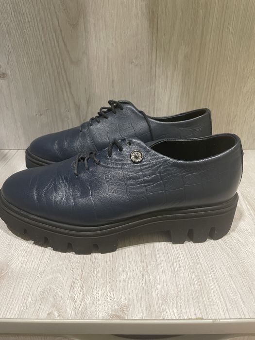 Туфлі на платформі Mida жіночі