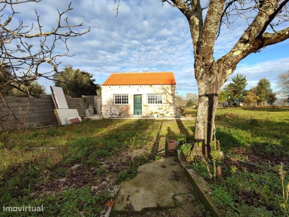 Casa rural com terreno - Nossa Sra do Pranto, Ferreira do Zêzere