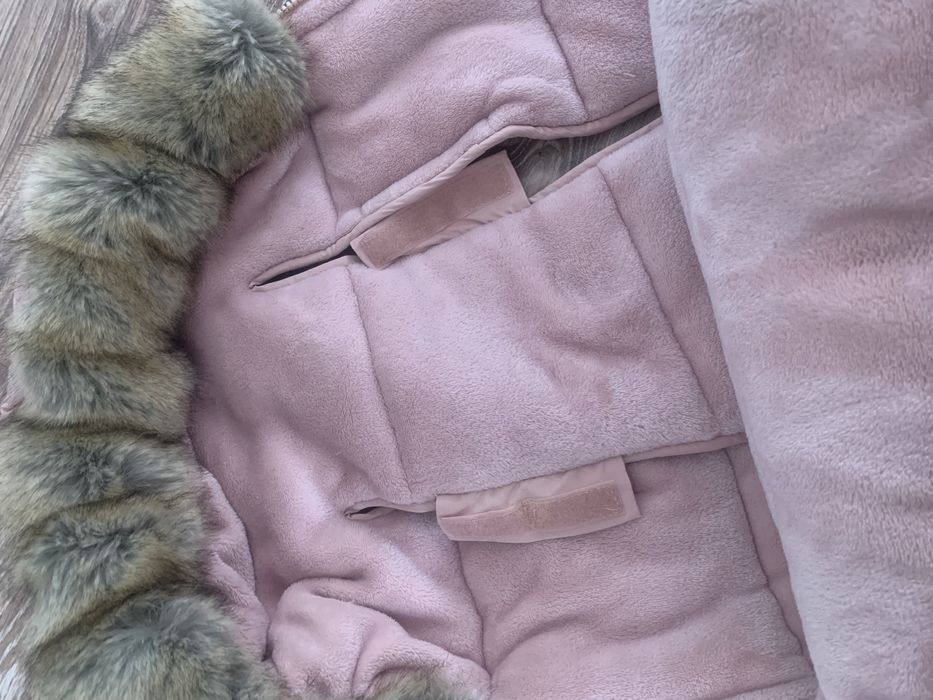 śpiworek do wózka firmy elodie dietails kolor powder pink