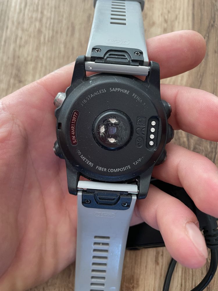 Garmin Fenix 3HR uszkodzony