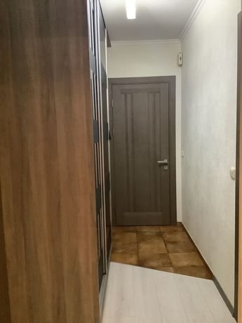 Сдам  в  аренду однокомнатную квартиру Киев Дарницкий ул Ревуцого 42А