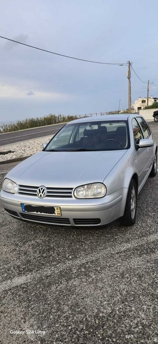 Vende-se VW Golf 1600, gasolina (edição especial 25 anos) - 50520 Kms