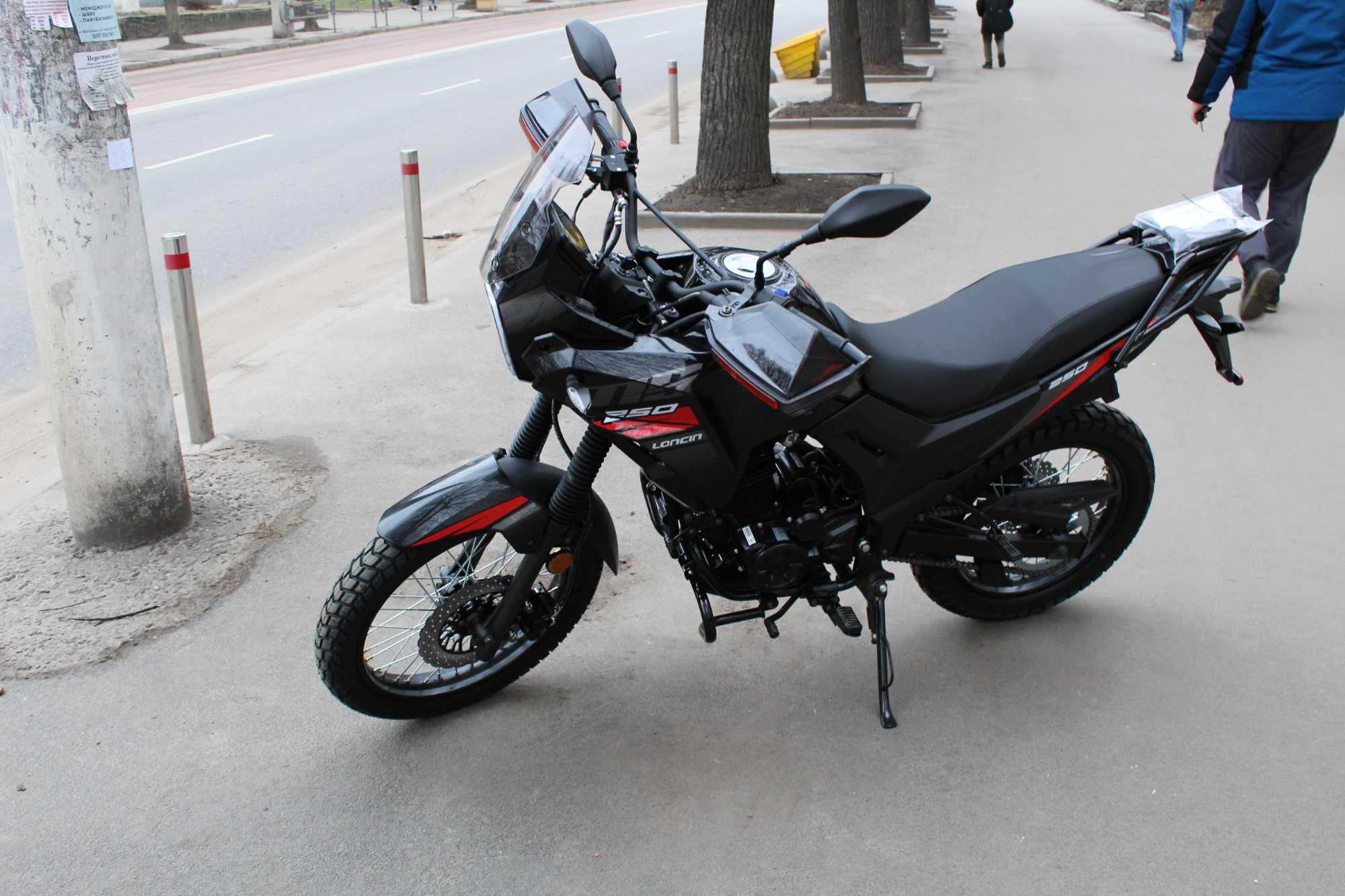 Мотоцикл LONCIN LX250-GY-5
