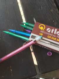 Ołówek HB 0,5 z wymiennym rysikiem i gumką