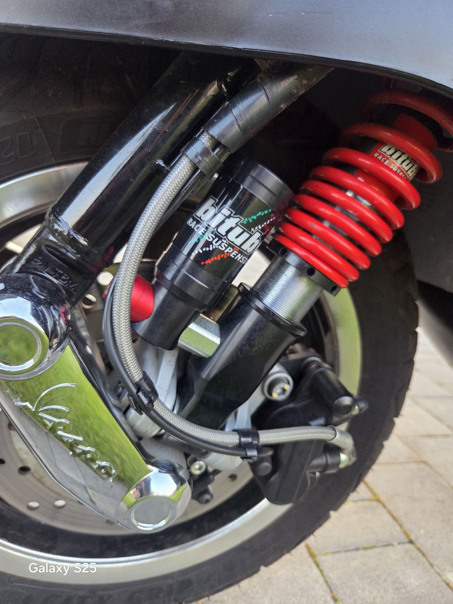 VESPA Super Sport GTS 300 Akrapovic