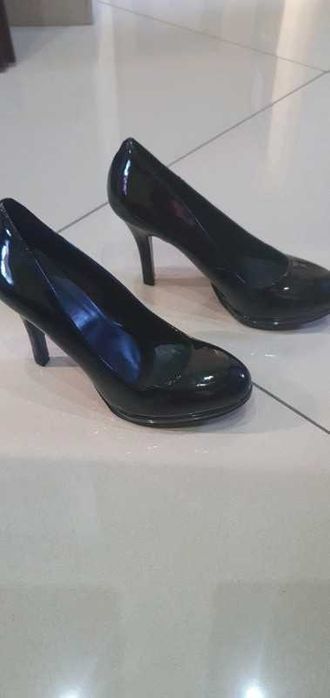 Wittchen czółenka skóra lakierowana 38