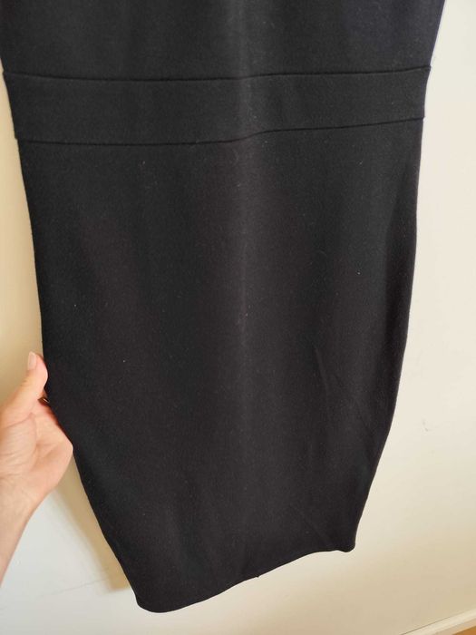 Sukienka czarna XS S tuba krótki rękaw ołówkowa dopasowana