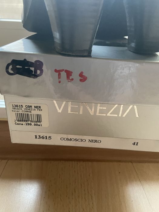 Czółenka Venezia rozmiar 41