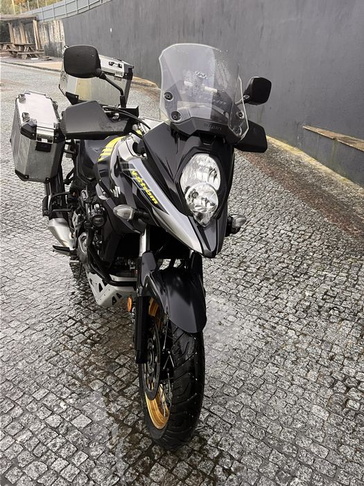 Suzuki v-strog 650
