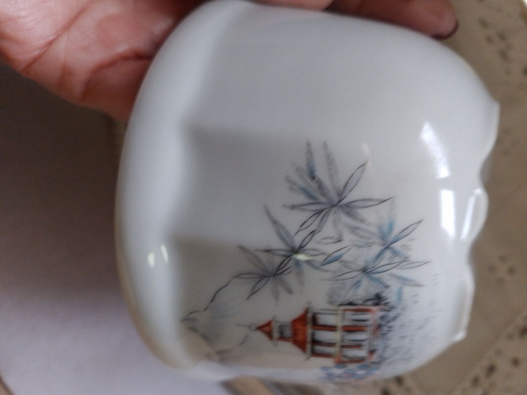 Chávena almoçadeira com pires em porcelana Coimbra