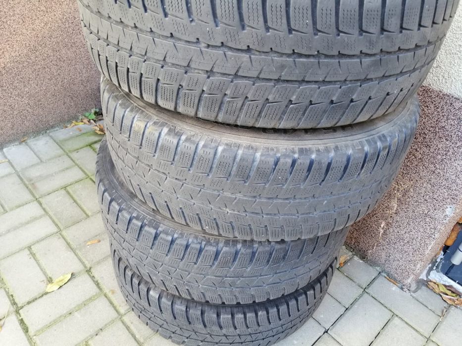 Komplet kół z kołpakami 16” 5x114,3