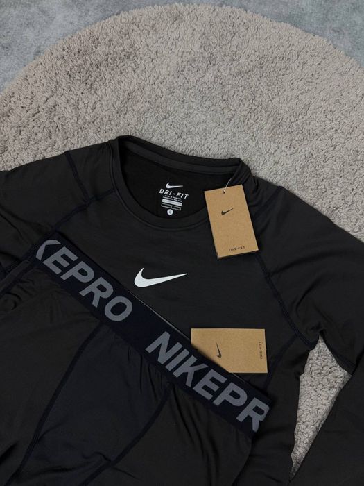 Термо білизна Nike