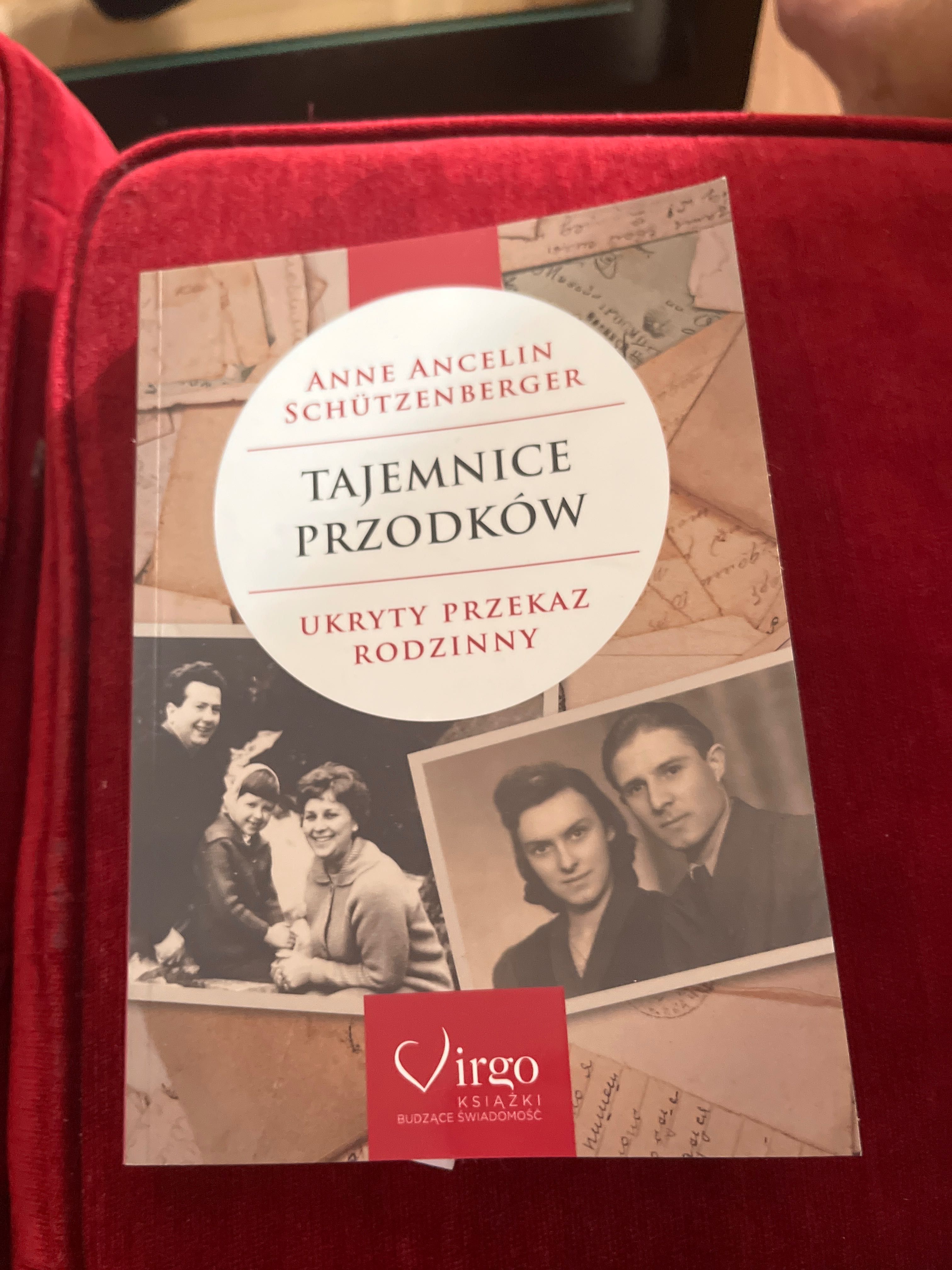 Książka „tajemnice przodków”