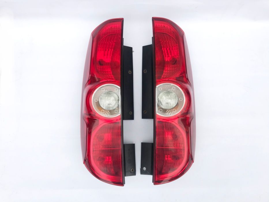 Фонарь фара стоп задний фонари стопы Fiat Doblo Добло Combo комбо 263