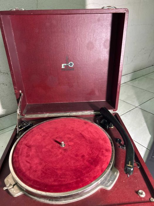 Gira-Discos Vintage Portátil – Estilo Gramofone de Mala