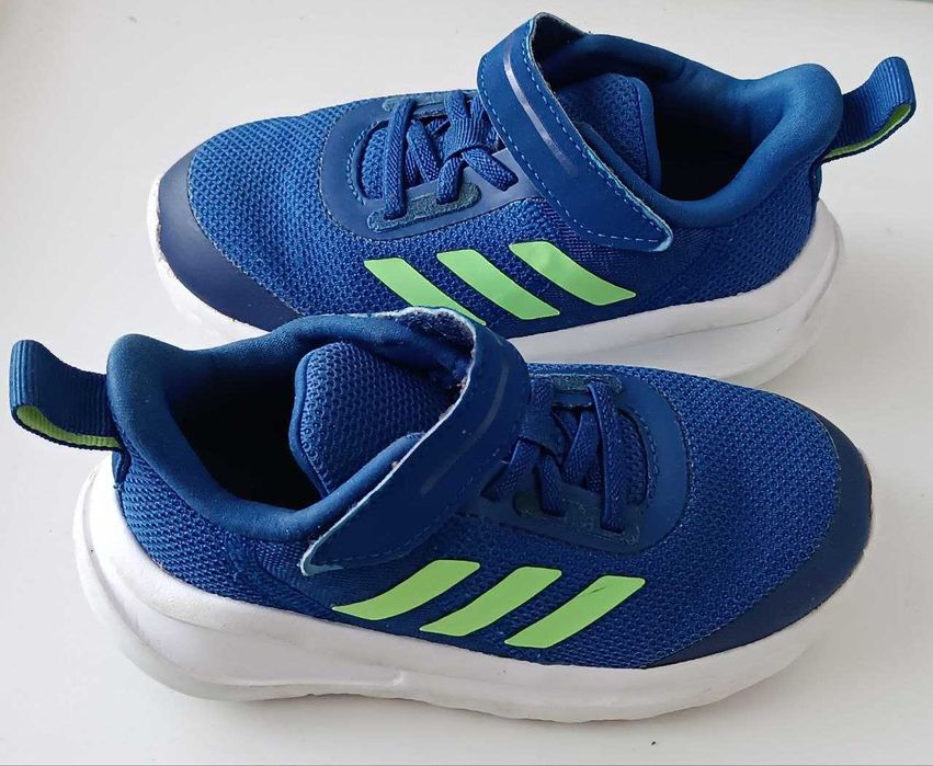 Дитячі, легкі, спортивні кросівки Adidas FortaRun, оригінал. 24,5р