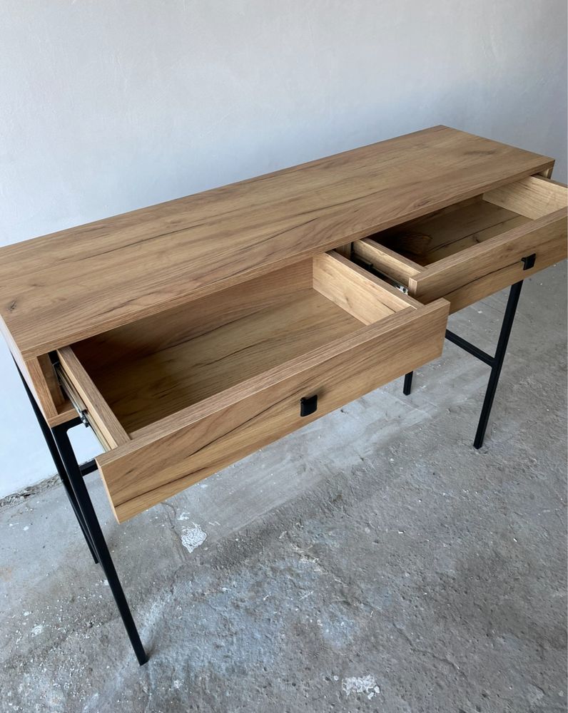 Konsola w stylu loft