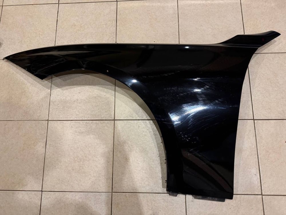 Продам крыло bmw f30