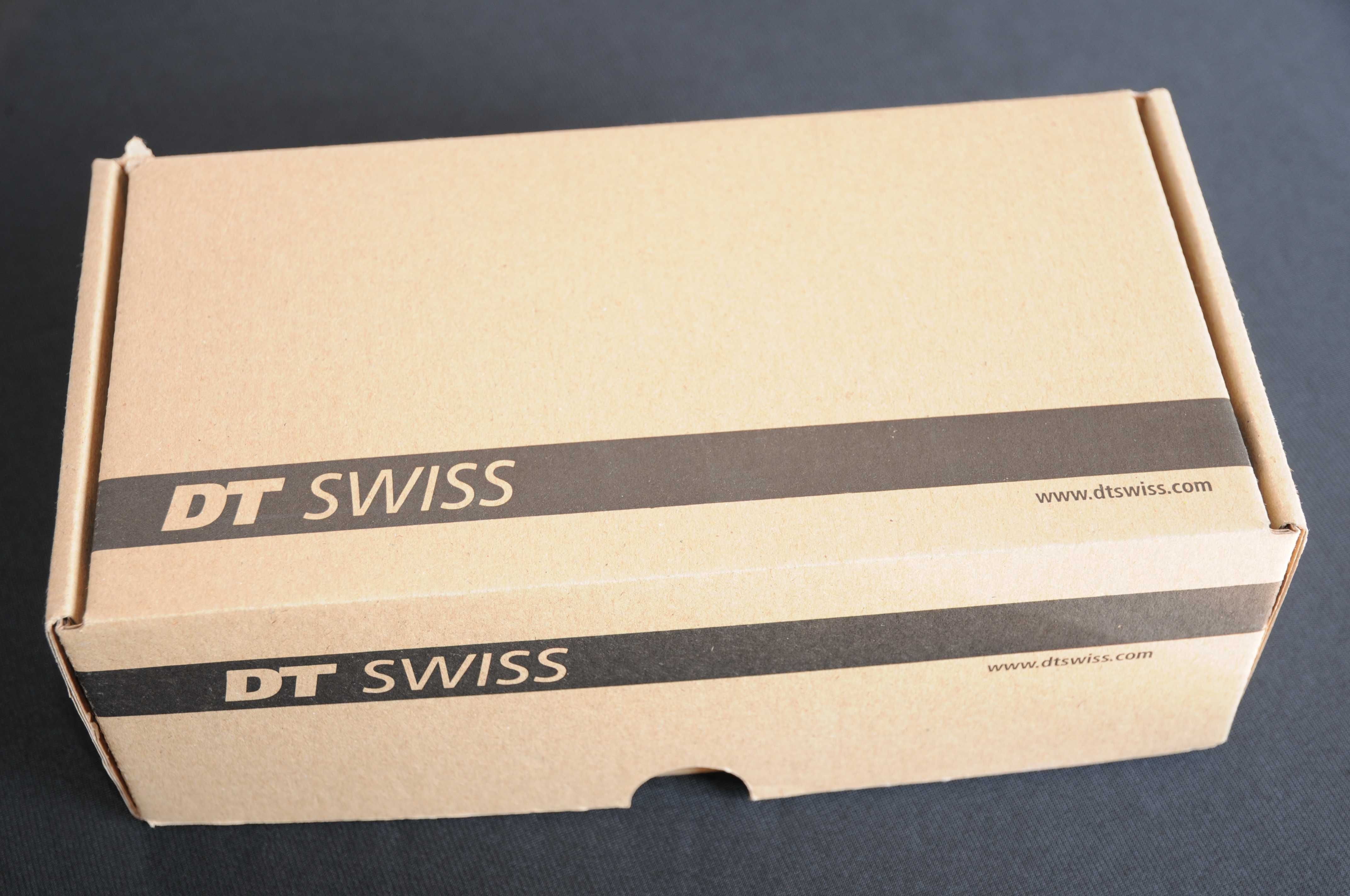 NOWA przednia piasta DT SWISS 240, 20x110 BOOST, 6-śrub, 28H