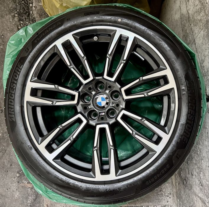 BMW G60 Nowe felgi z oponami i czujnikami !!  KOŁA 19 M pakiet