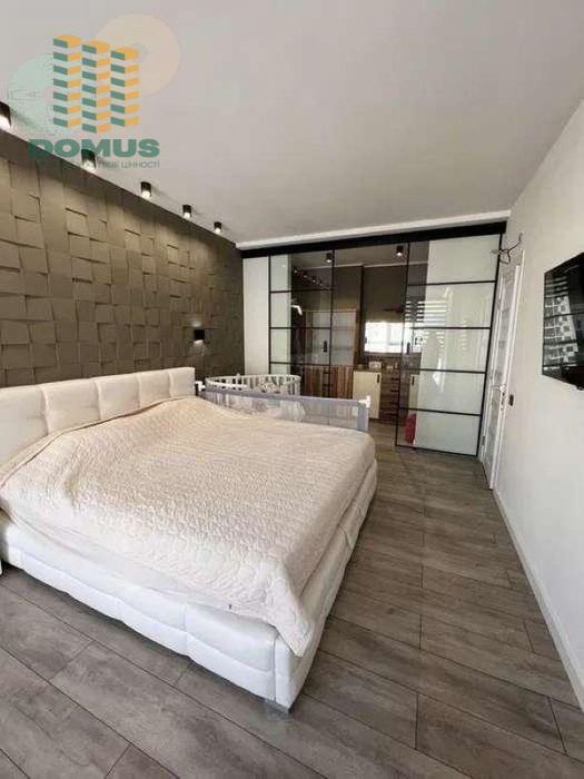 Продам! 2 комн квартира с ремонтом. ЖК Маршал Сити, Таирова