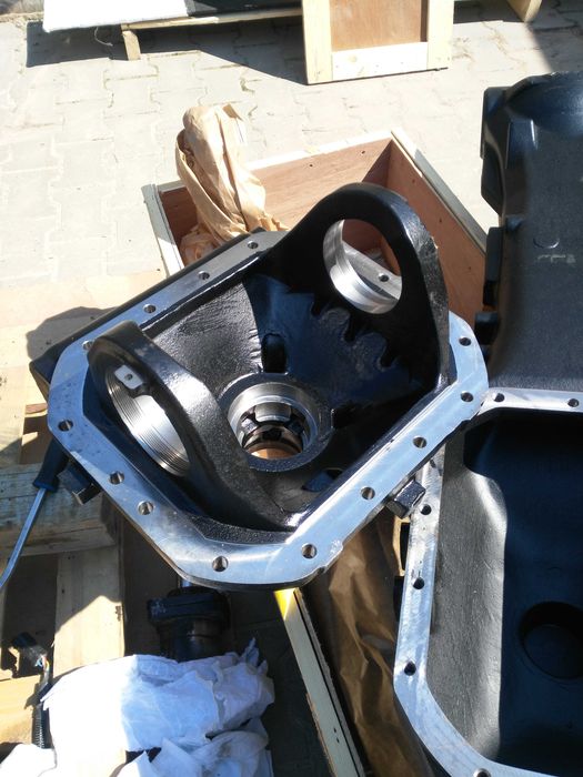 JCB 542-70,541-70,531-70 Nośnik teleskopowy  obudowa mostu tył pochwa