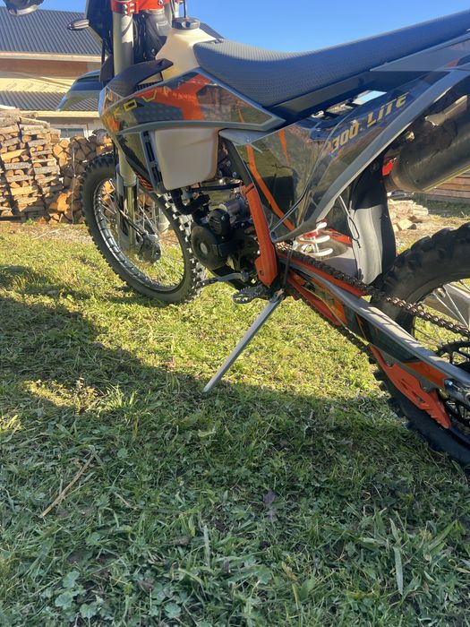 Продаю Кові Лайт300 2025 року пробіг 1400км