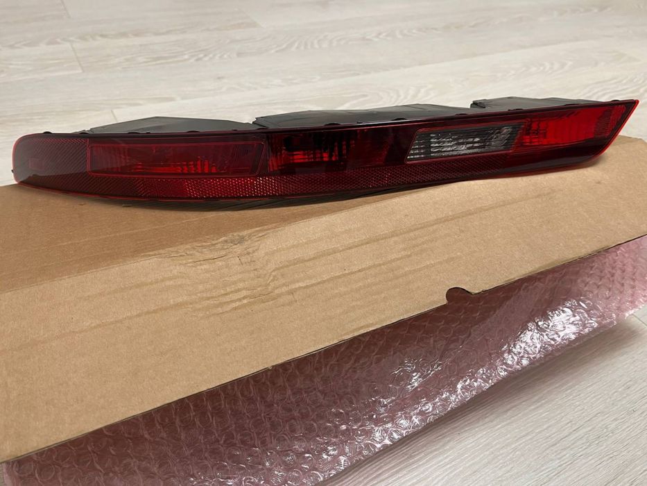 Продам задній лівий фонар бамперу Ауді Q3  8U 2018 рік, (Америка)