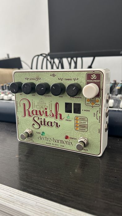 Electro Harmonix Ravish Sitar