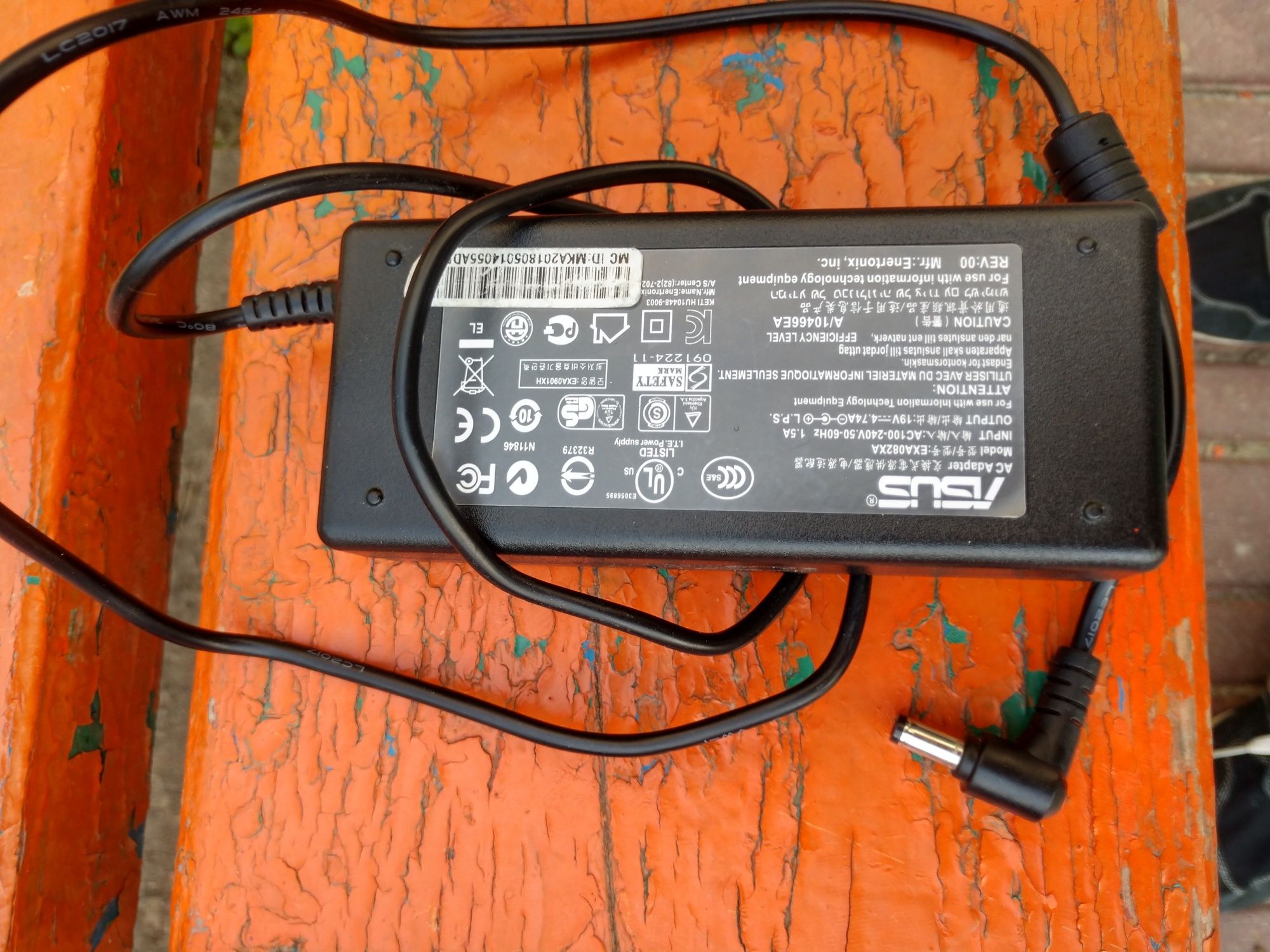 Блок питания к ноутбуку Asus 19v, 3,42A