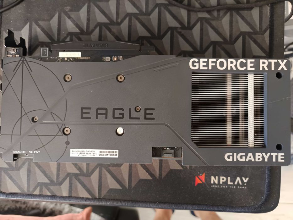 gigabyte rtx 4060 eagle oc 8G usada