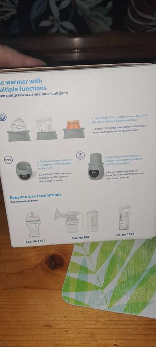 Podgrzewacz do butelek dla niemowlaka i do wyparzania