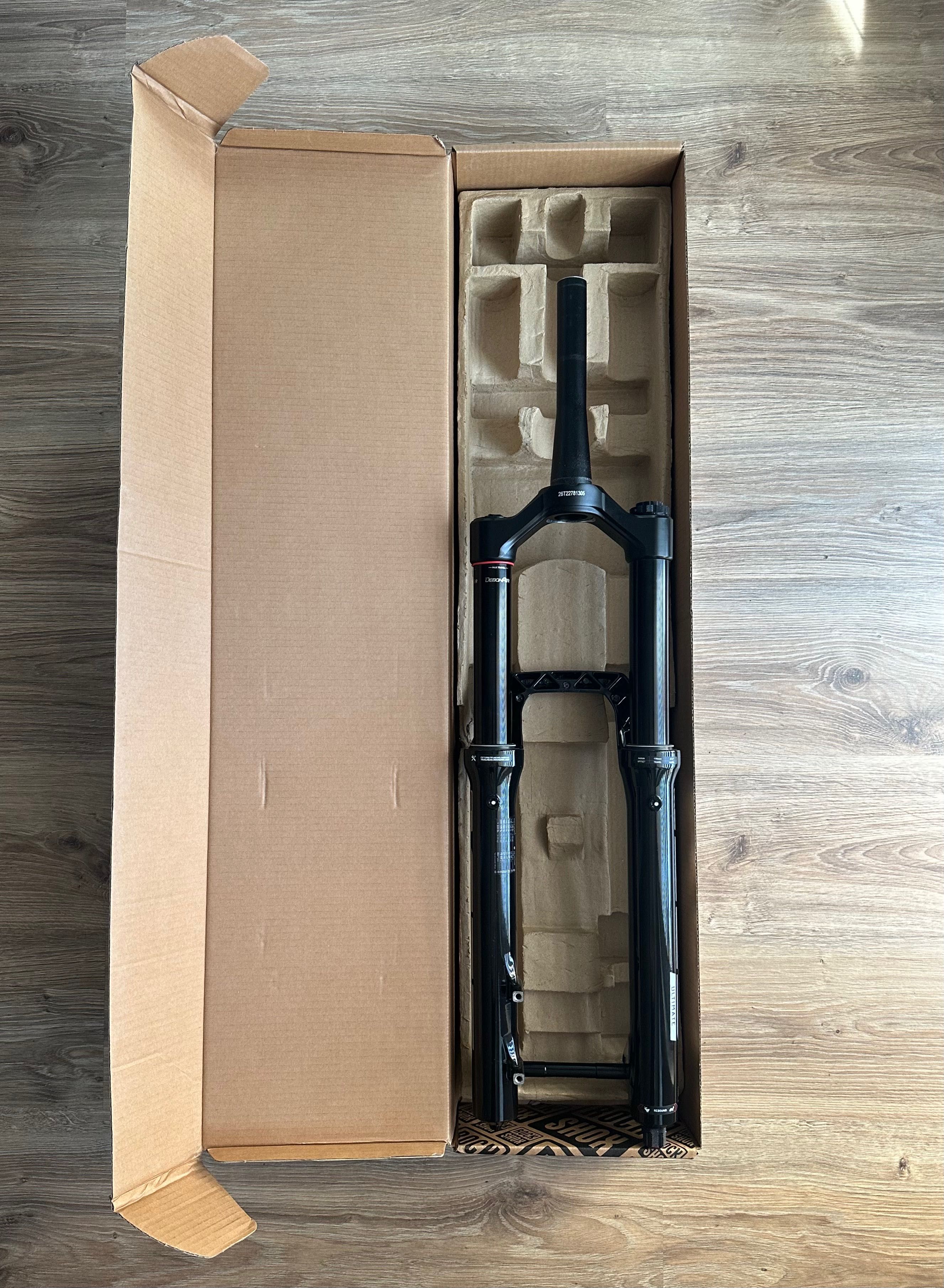 Rock Shox Zeb Ultimate Charger 3