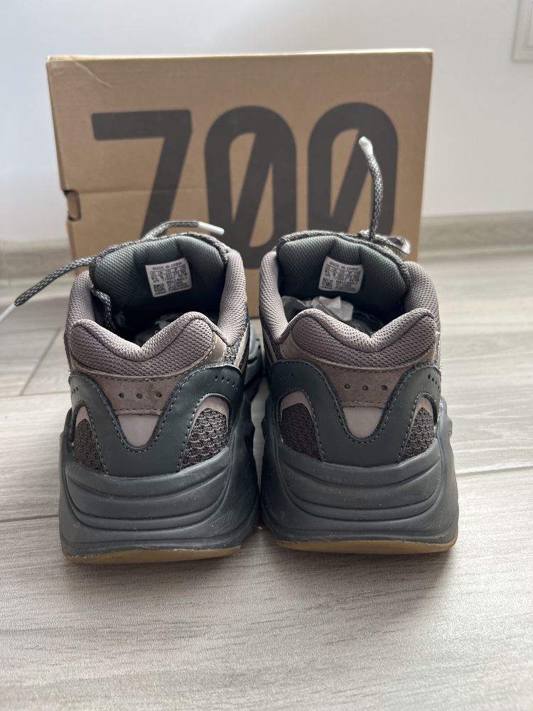 Adidas Yeezy Boost 700 v2 Geode