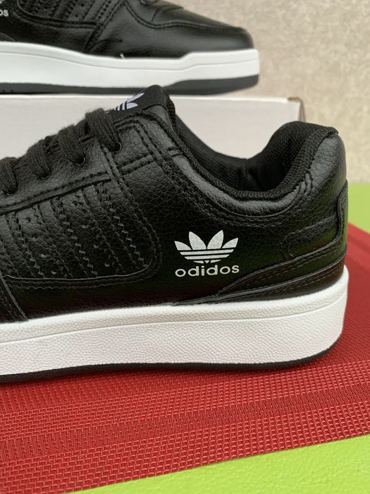 Кросівки  чорні р37.38.39.40.41