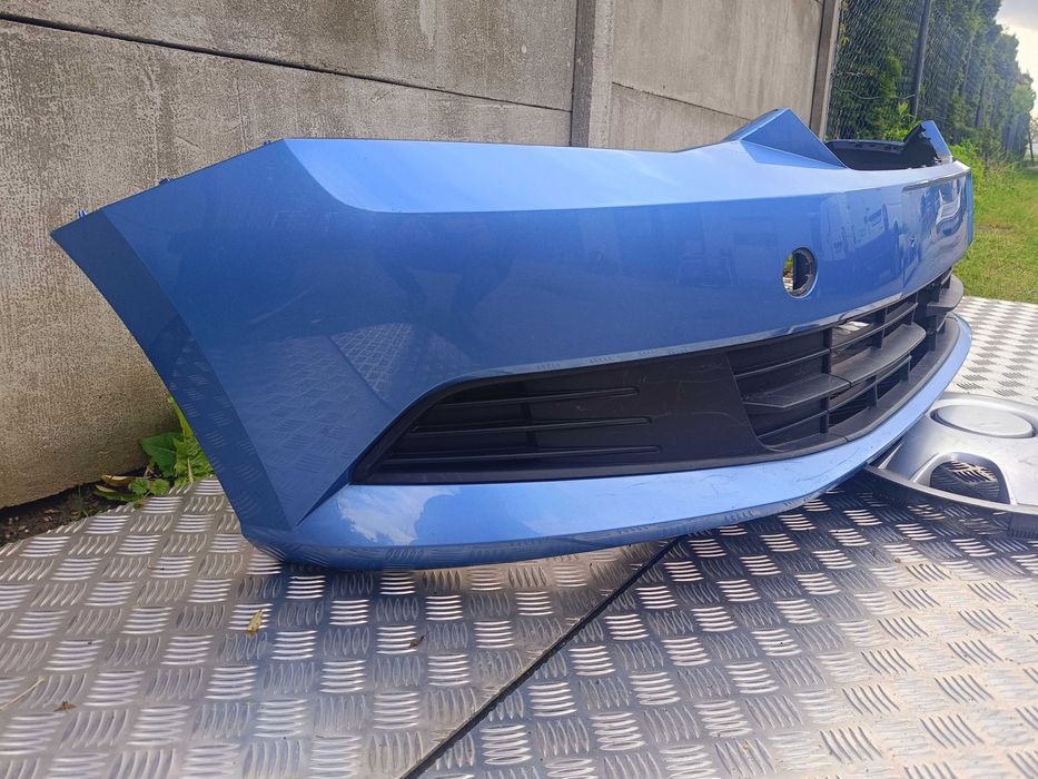 Zderzak Przedni Skoda Fabia III / Ładny Stan / LQ7X