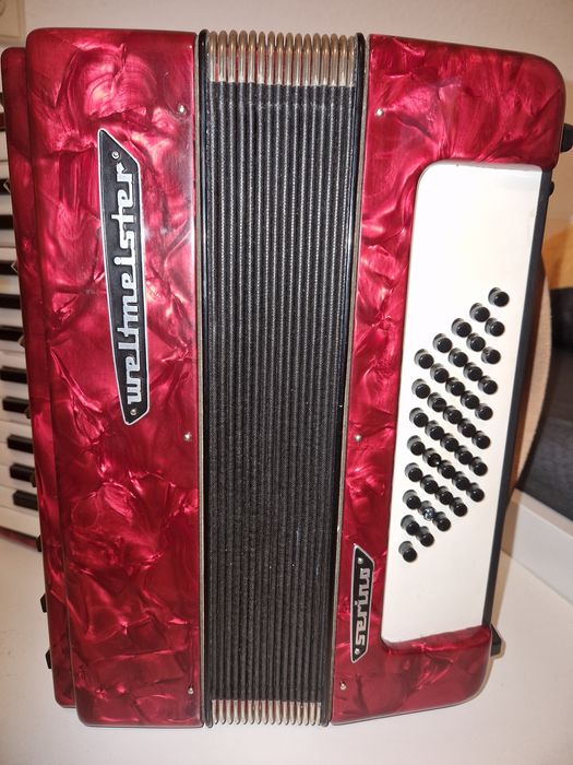 Akordeon Weltmeister Serino – Niemcy, stan bardzo dobry, sprawny – 110