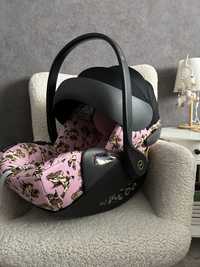 Автокрісло Cybex Cloud Z i-Size Cherubs Pink by Jeremy Scott