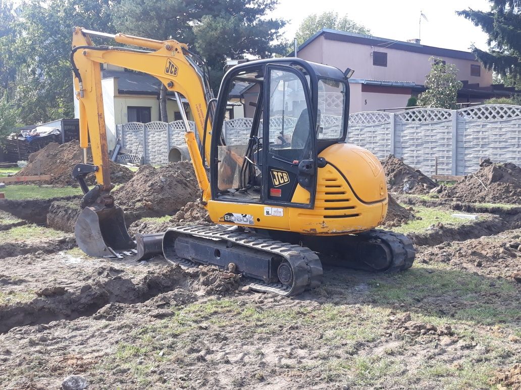 Rozbiórki budynków,  wyburzenia, wywóz gruzu, koparka z młotem