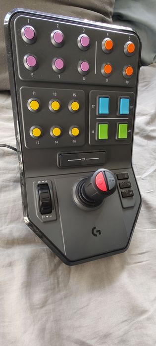 Logitech heavy egupment side panel