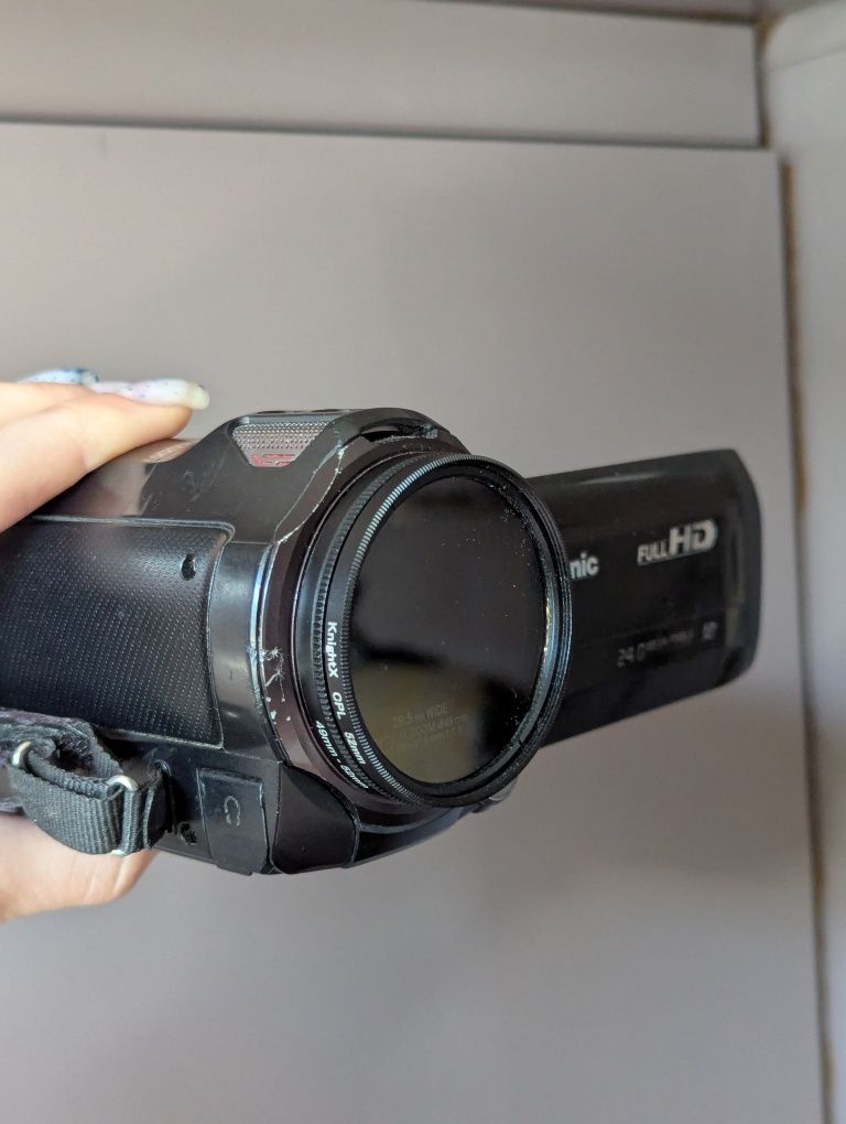 Відеокамера Panasonic HC V-750