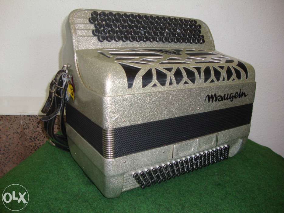 Acordeon Maugein 4 voz .N 55