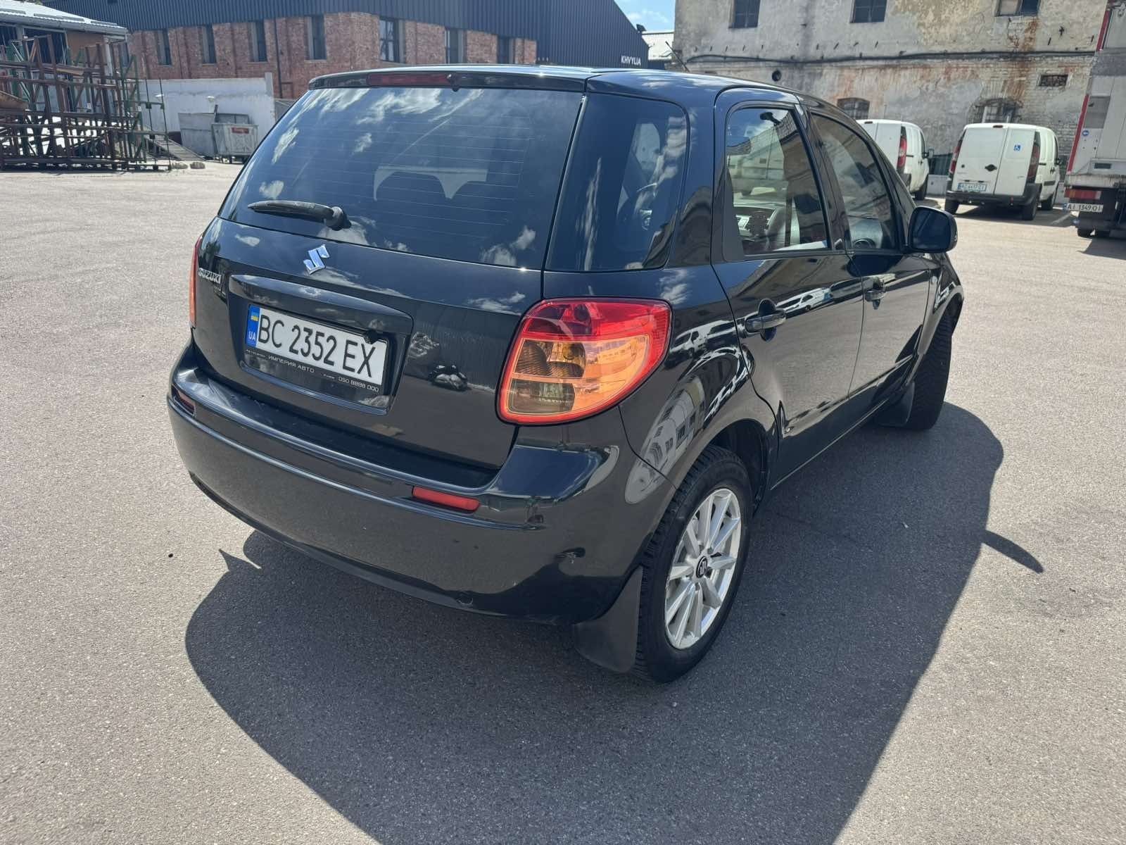 Suzuki SX-4 сузукі