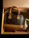 Torebka Louis Vuitton Alma