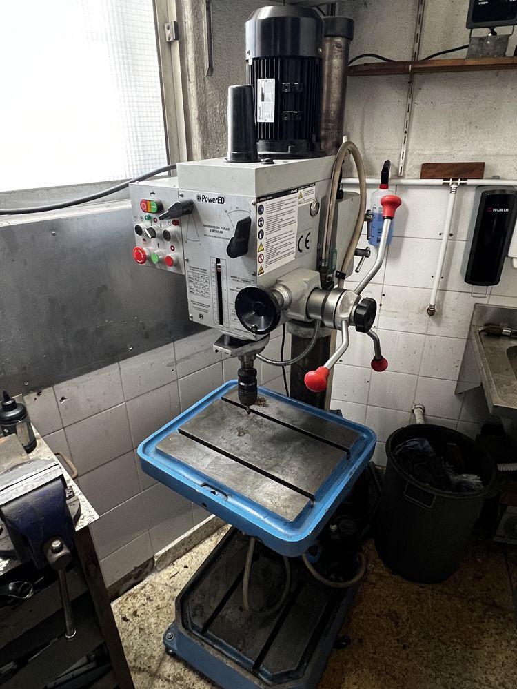Engenho de Furar/Roscar de Carretos - POWERED