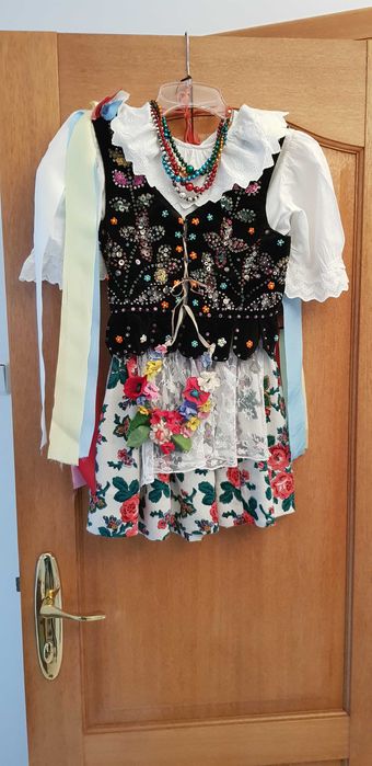 Krakowski stary strój dziewczęcy pamiątka 80~90lat