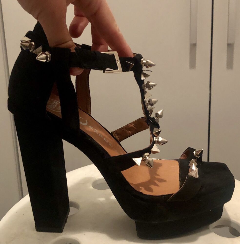 Oryginalne szpilki Jeffrey Campbell r 39 z ćwiekami