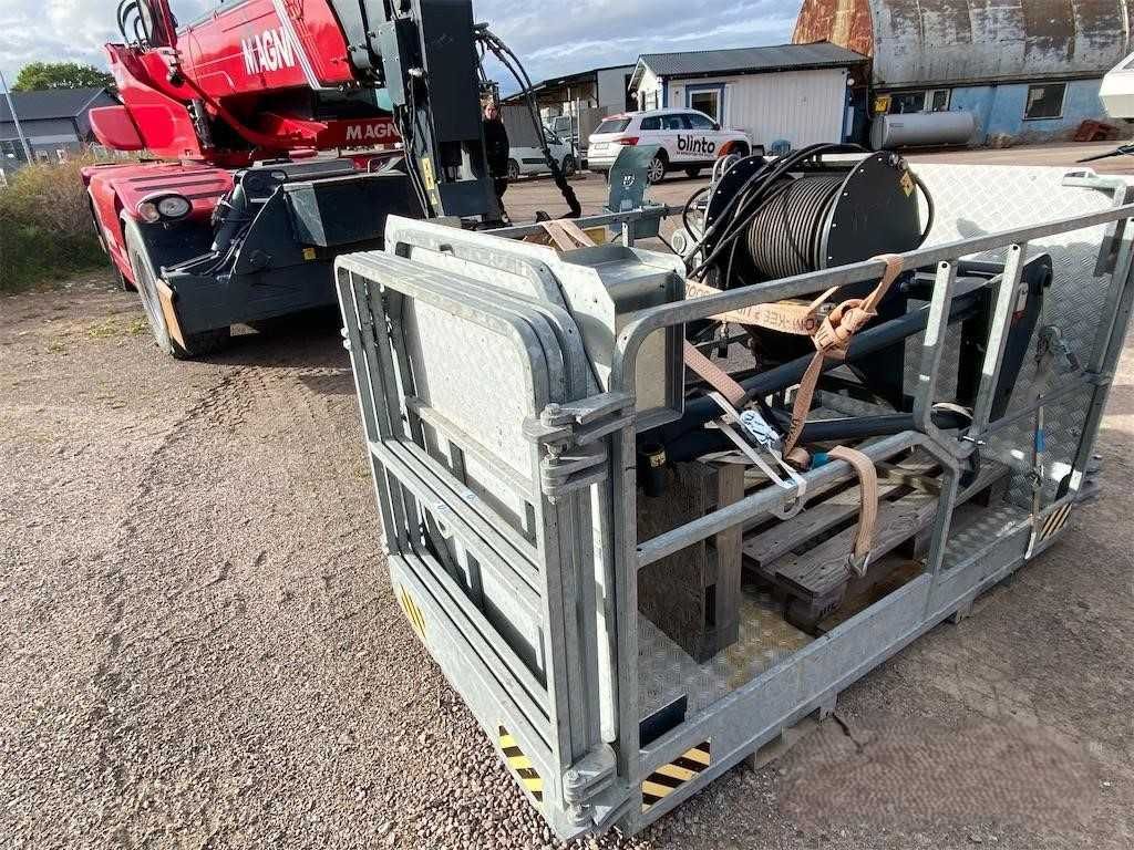Ładowarka teleskopowa obrotowa MAGNI RTH  5.26S Manitou Merlo