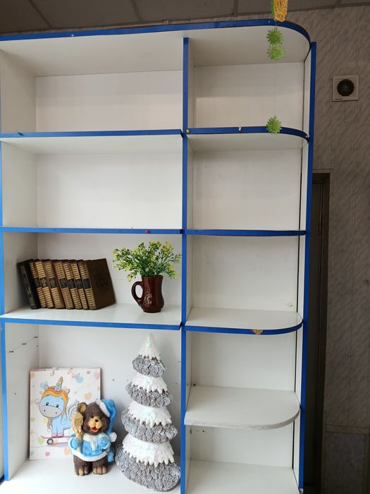 Шафи, полиці для різних потреб