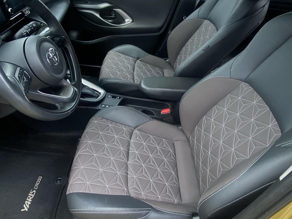 Toyota Yaris Cross Hybrid Bogata wersja, kamery 360, full led park ass